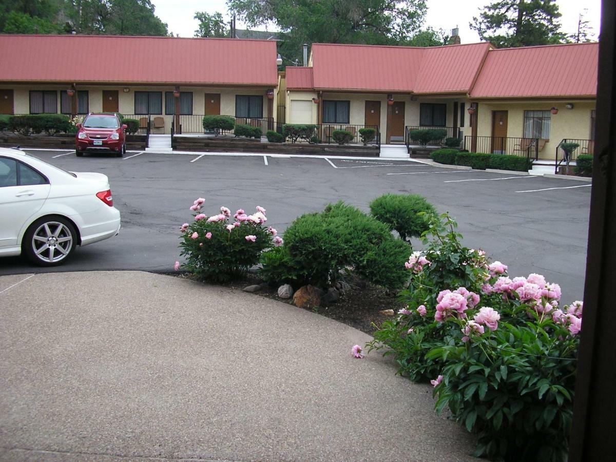 Mecca Motel Colorado Springs Eksteriør bilde